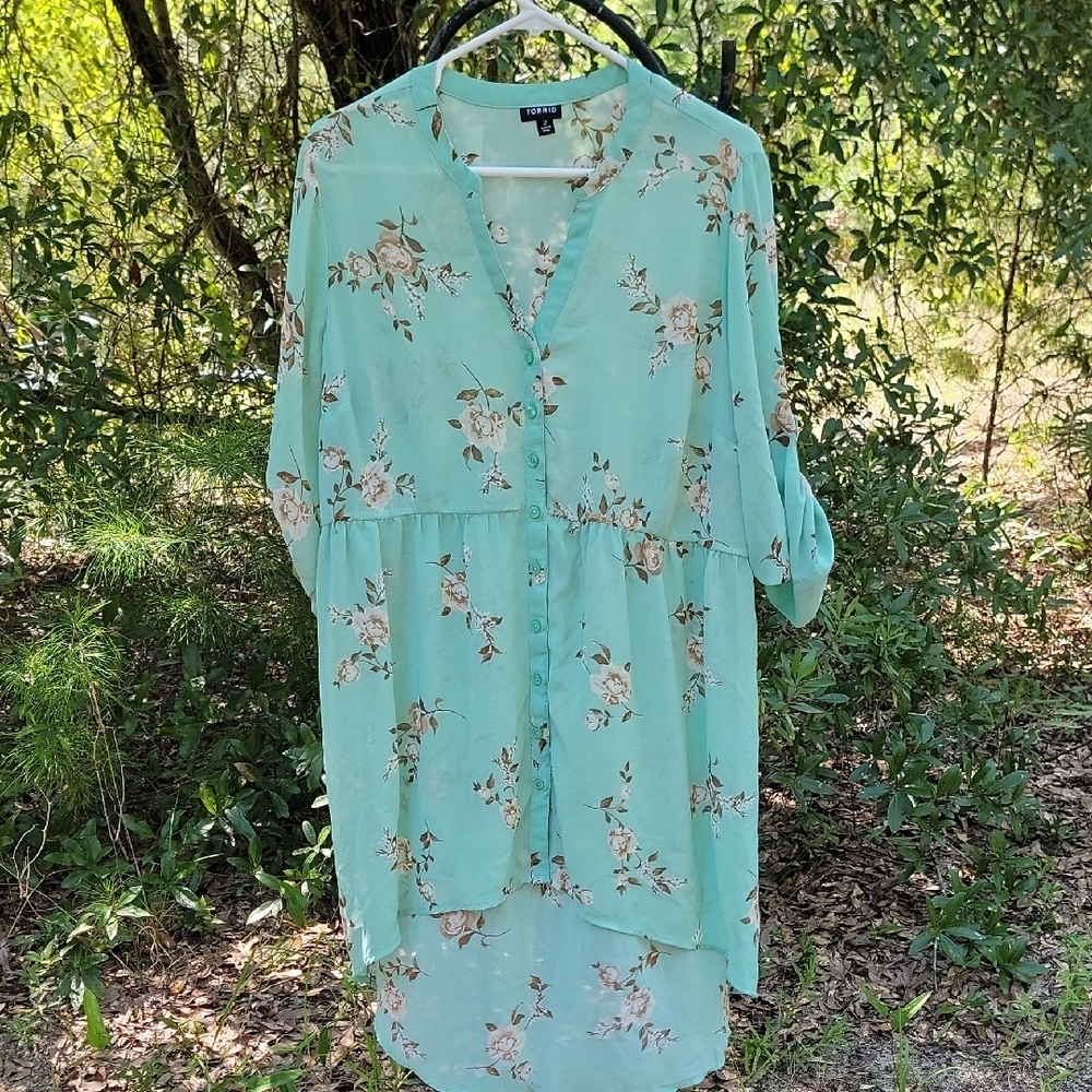 Torrid 2 Mint Green Blouse Tunic High Low